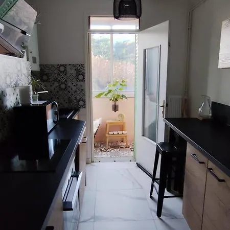 Apartamento Le Tropical 2 *